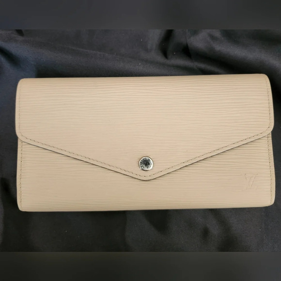 LOUIS VUITTON Epi Portefeuille Sarah Long Wallet Dune - Picture 1 of 12